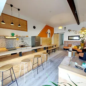 https://utopy-hostel-coast.biarritzhotels.info